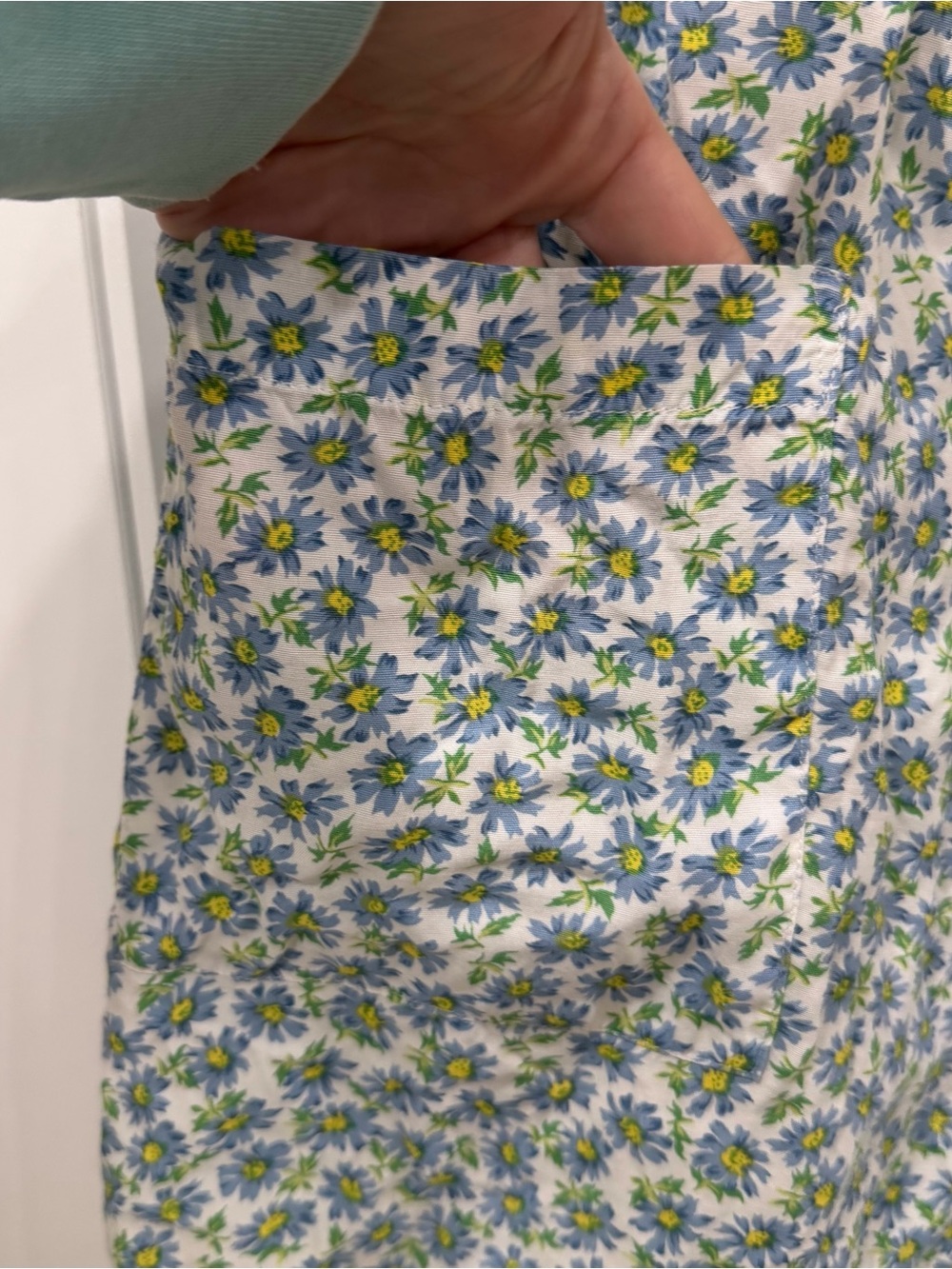 EUC Vintage Y2K 90s Women’s Light Blue Floral Button-Front Shorts Romper - Picture 6 of 8